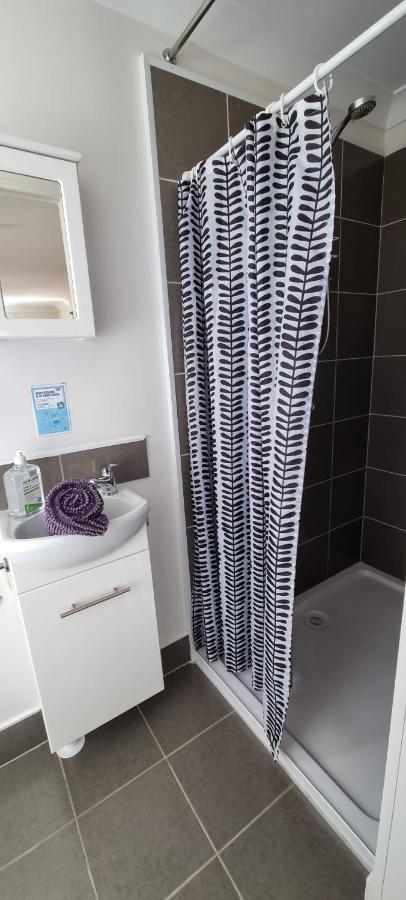 Mt Larcom Tourist Park Hotel Mount Larcom Екстериор снимка