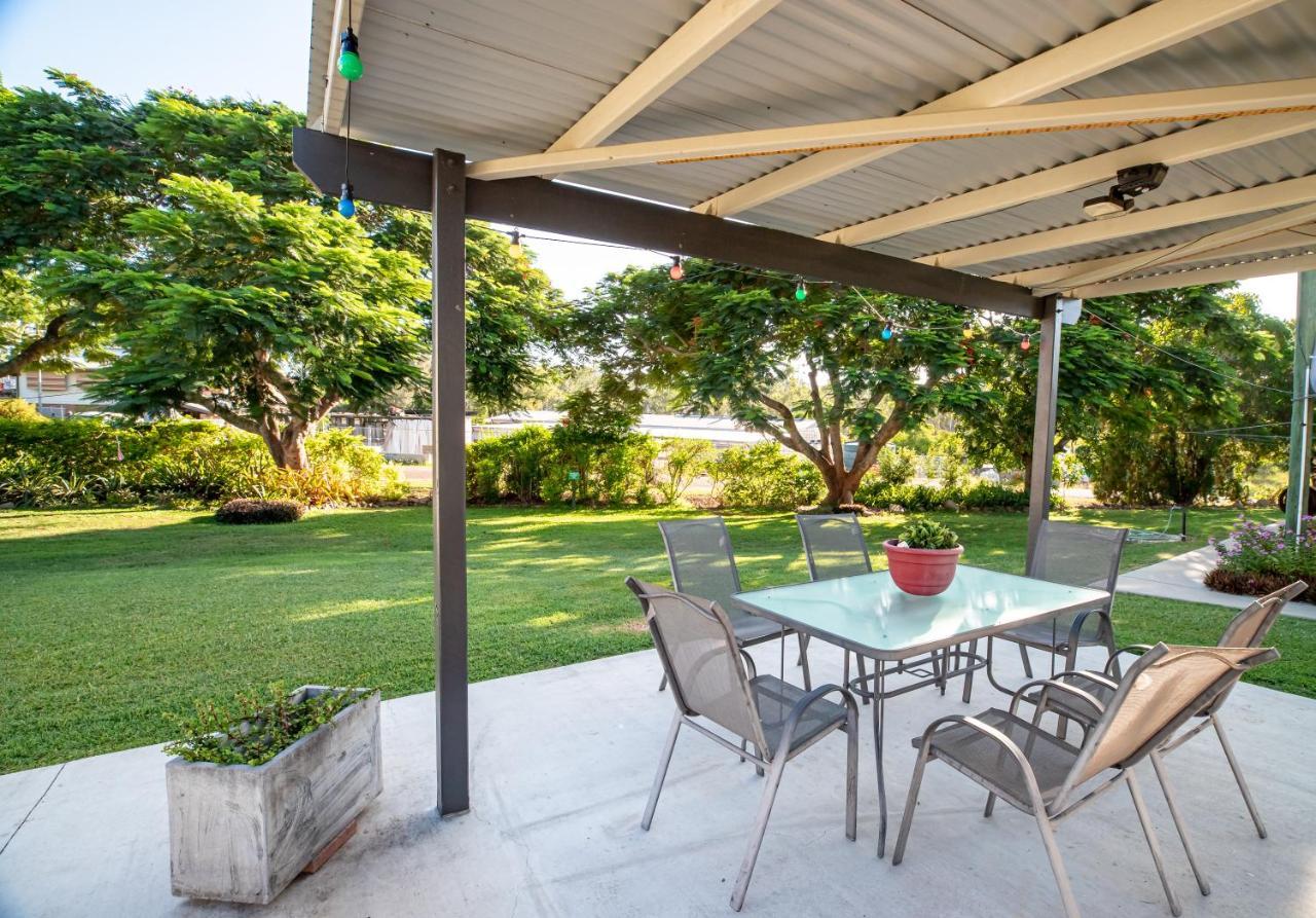 Mt Larcom Tourist Park Hotel Mount Larcom Екстериор снимка